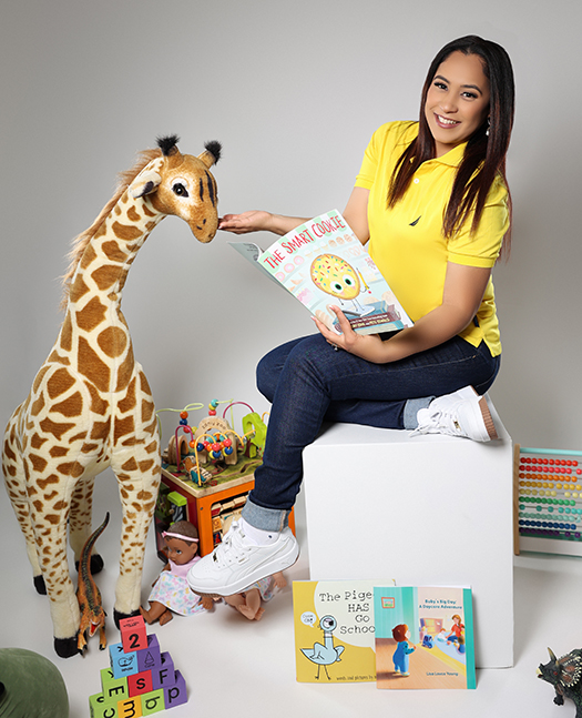 Henny-Holding-Book